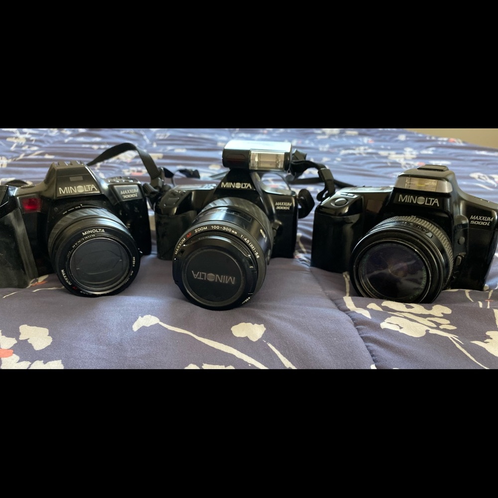Minolta Maxxum Cameras, Flashes and Lenses set